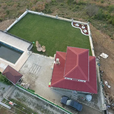 Harika Manzarali Havuzlu *