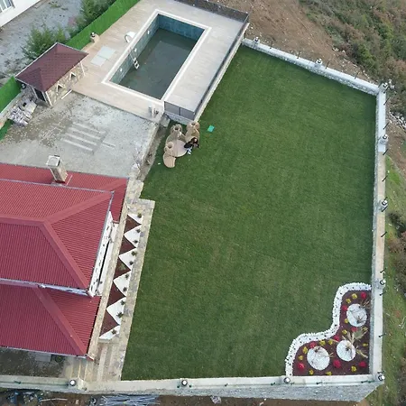 Hotel Harika Manzarali Havuzlu Pamukova