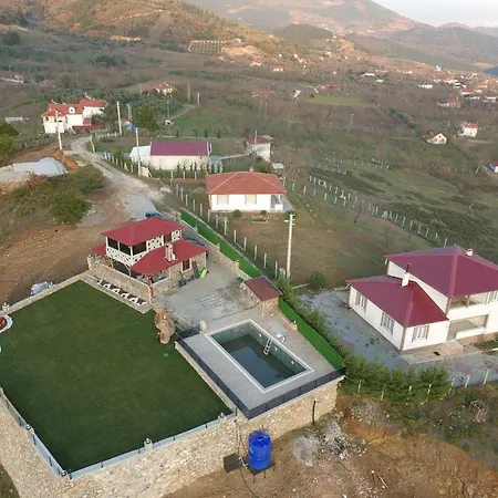 Harika Manzarali Havuzlu Hotel Pamukova